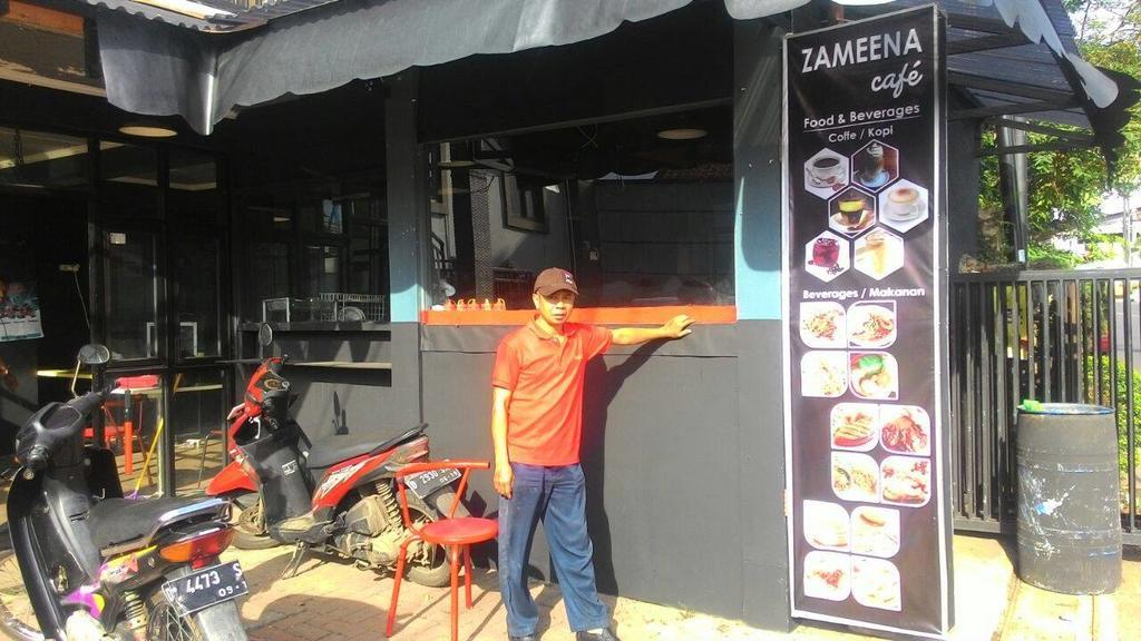 Zameena Guest House Cimahi Exteriör bild
