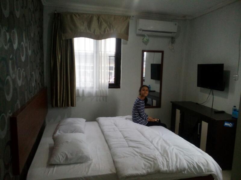 Zameena Guest House Cimahi Exteriör bild