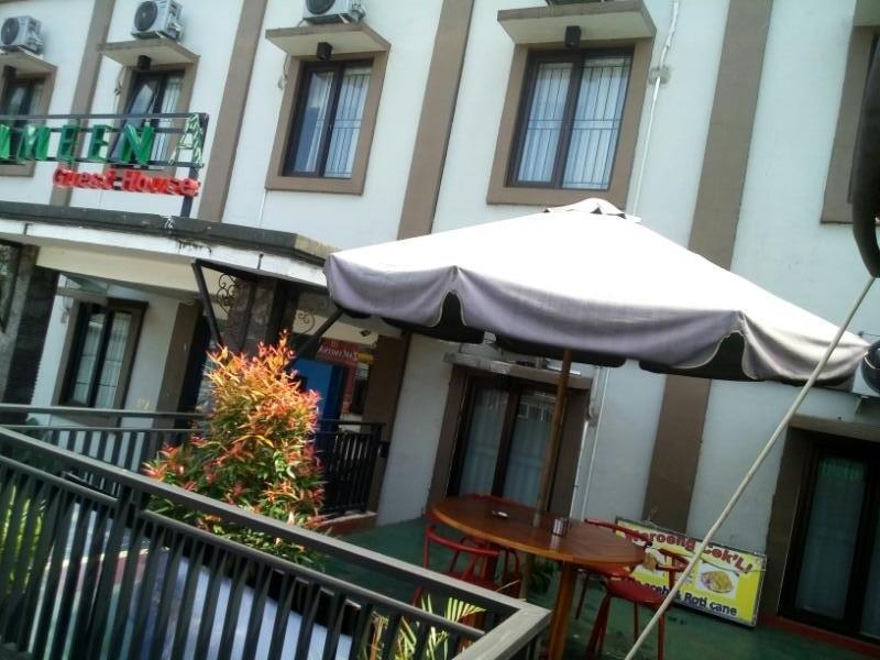 Zameena Guest House Cimahi Exteriör bild