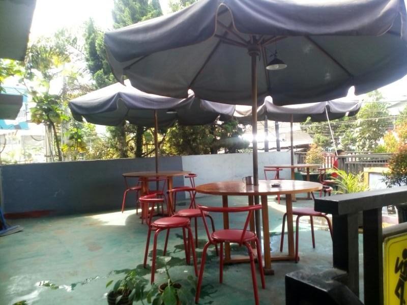 Zameena Guest House Cimahi Exteriör bild