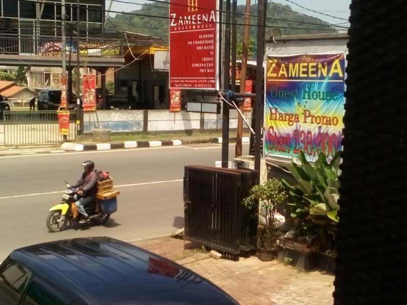 Zameena Guest House Cimahi Exteriör bild